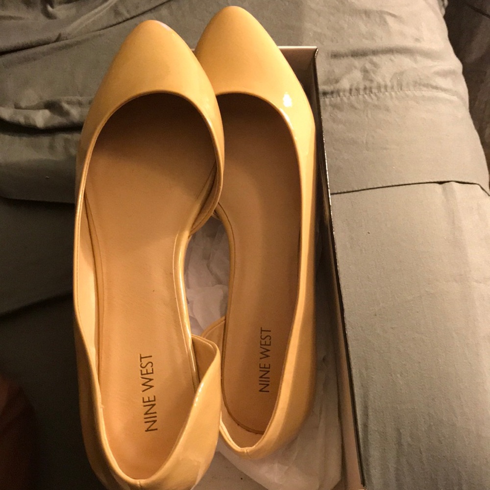 Nine West Nude Flats